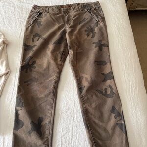 Joe's Jeans Camouflage chinos 30